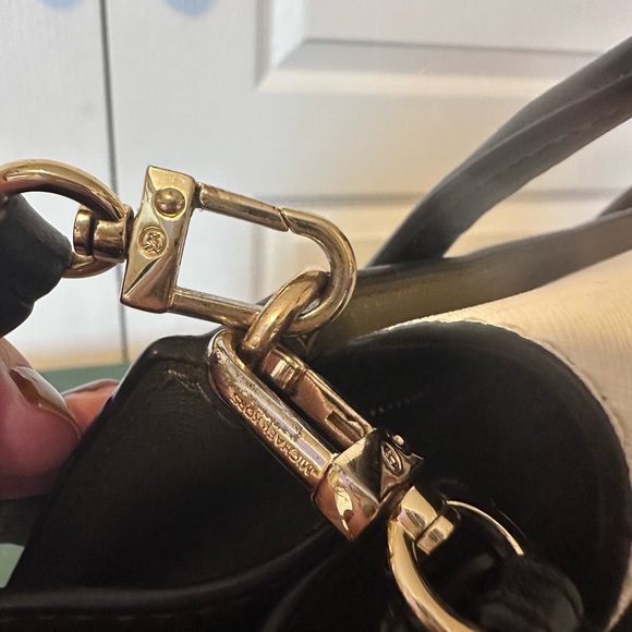 Michael Kors Carmen Small Olive Color-Block Saffiano Leather Satchel - Picture 7 of 13